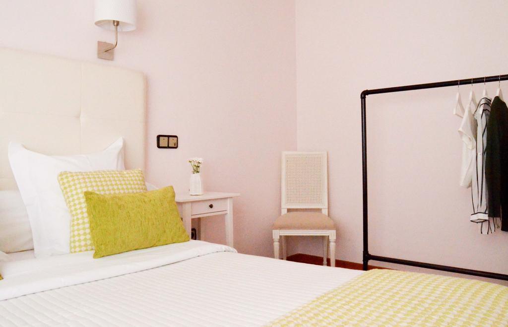Hostal Carlos V Puebla de Sanabria Extérieur photo