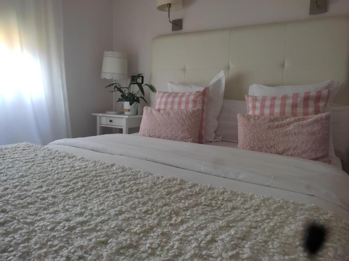 Hostal Carlos V Puebla de Sanabria Extérieur photo
